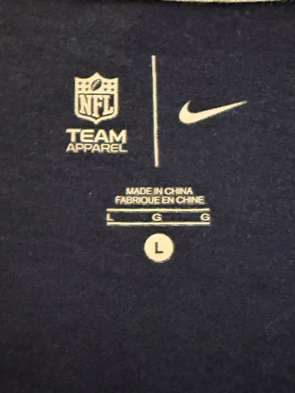 Nike Navy, Red & Silver Patriots V-Neck Tee - L